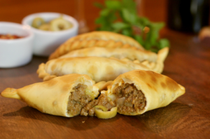 Empanada de Res con Vegetales
